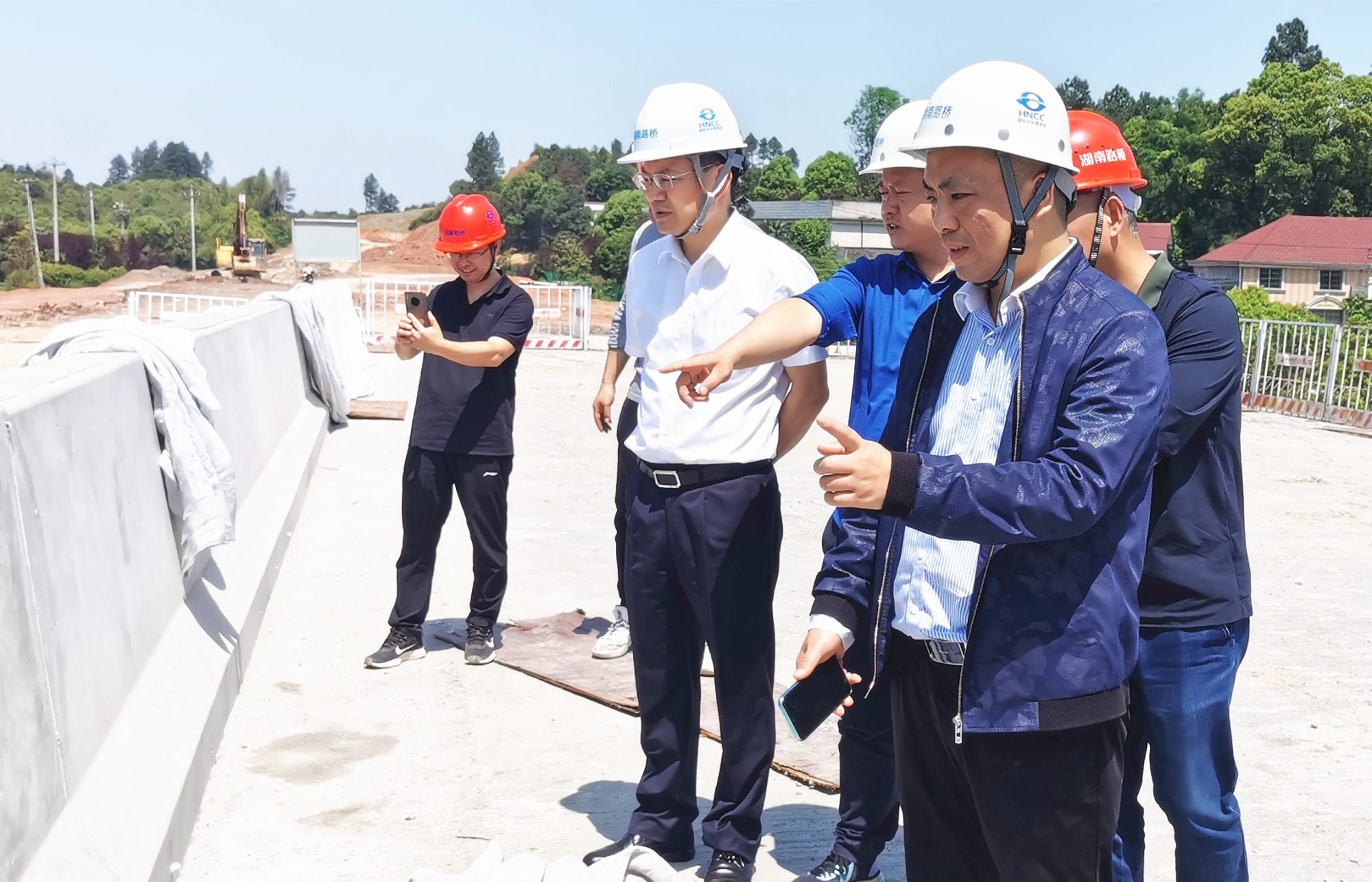 20210508112790.jpg 楊宏偉督查江杉項目_20210501_副本.jpg