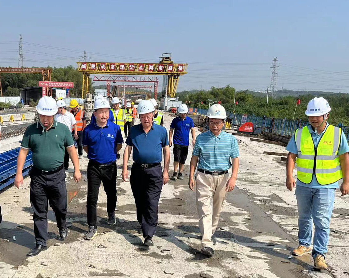 20211012249713.jpg 龔智輝督查城陵磯項(xiàng)目f1045c_副本.jpg