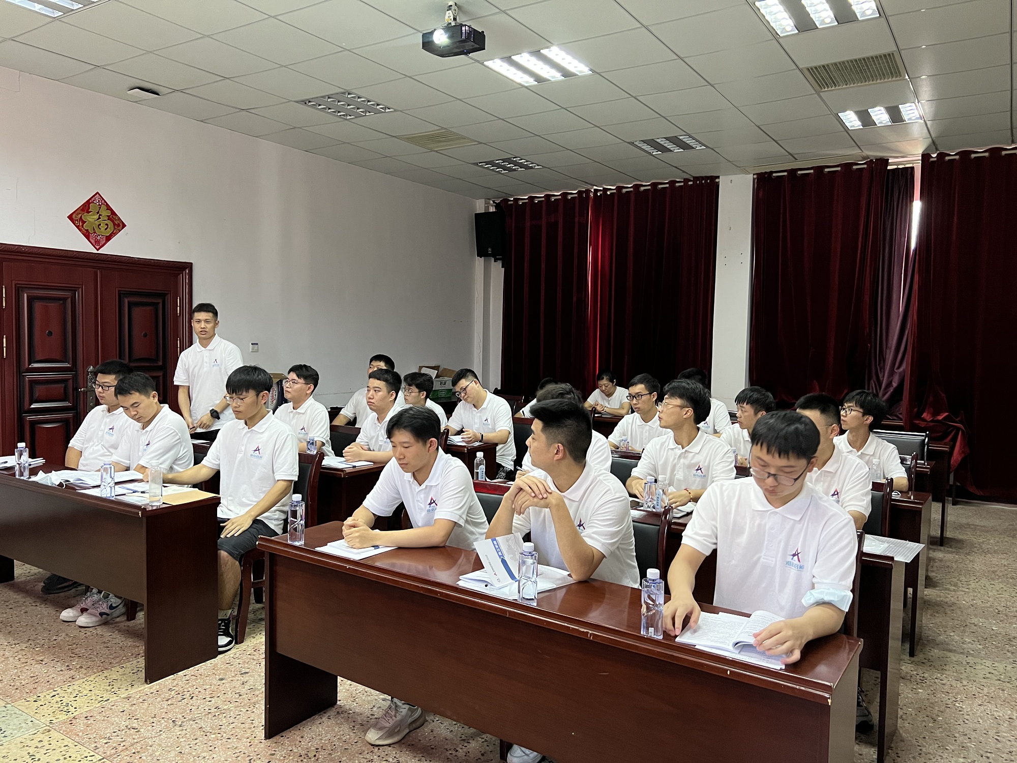 20220716 后浪入海 一分公司召開新員工見面會 圖2.jpg