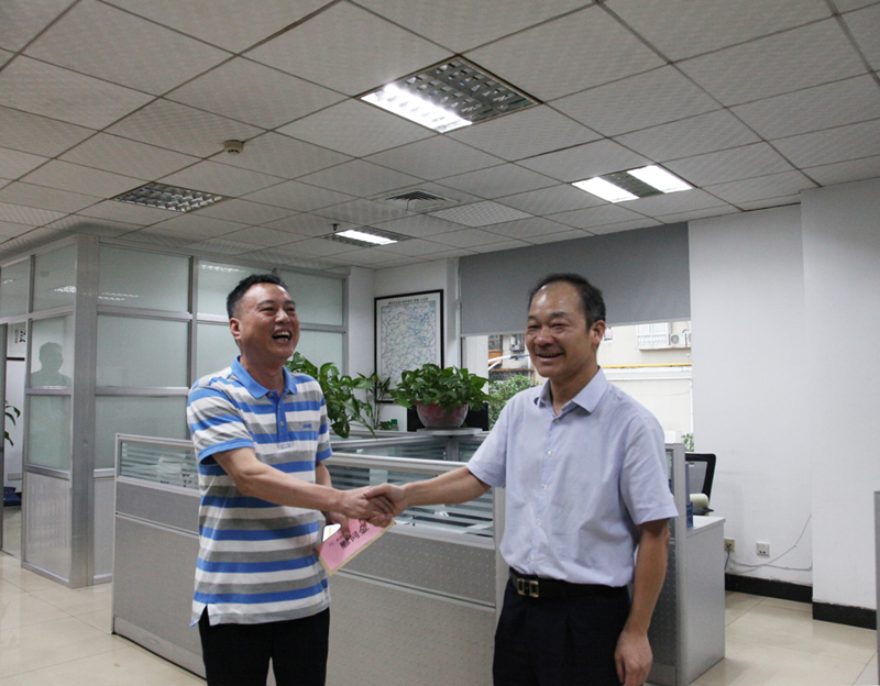 20220801310689.jpg 湯向東慰問(wèn)IMG_8297_副本.jpg