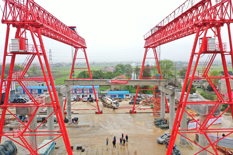 20230322878708.jpg 預(yù)制箱梁架設(shè)3.JPG