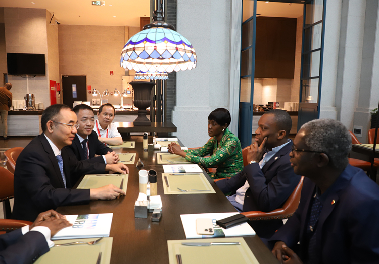 20230704579853.jpg 06b61bdcacd4fbaab70a8ae014b8f89.jpg